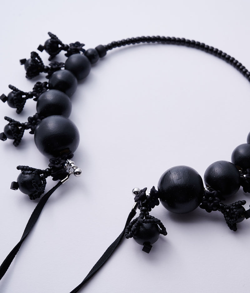 〈lilibySERI〉WOOD FLOWER RIBBON CHOKER /ウッドフラワーリボンチョーカー（BLACK）