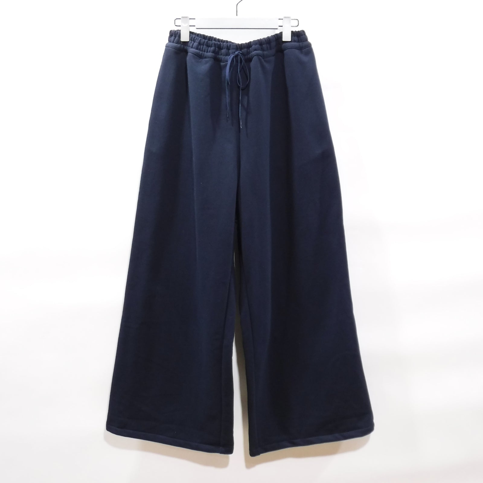NONTOKYO〉BACK SLIT SWEAT PANTS（NAVY）│QUI STORE