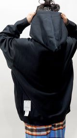 〈TENDER PERSON〉EMBLEM HOODIE / エンブレムフーディー （BLACK）