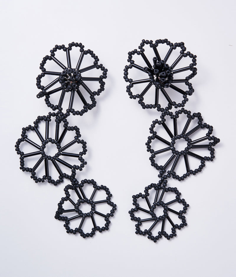 lilibySERI〉FLOWER DRAWING PIERCE&EARRINGS No,1（BLACK）│QUI STORE